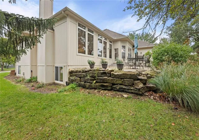 Photo 3 of Single family home for sale at 29483 Masters Ct, Louisburg, KS 66053 | MLS# 2647395 | Listing updated on 2026-10-16
