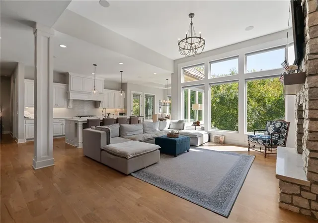 Photo 3 of Single family home for sale at 2181 W 89th Place, Leawood, KS 66206 | MLS# 2647401 | Listing updated on 2026-10-27