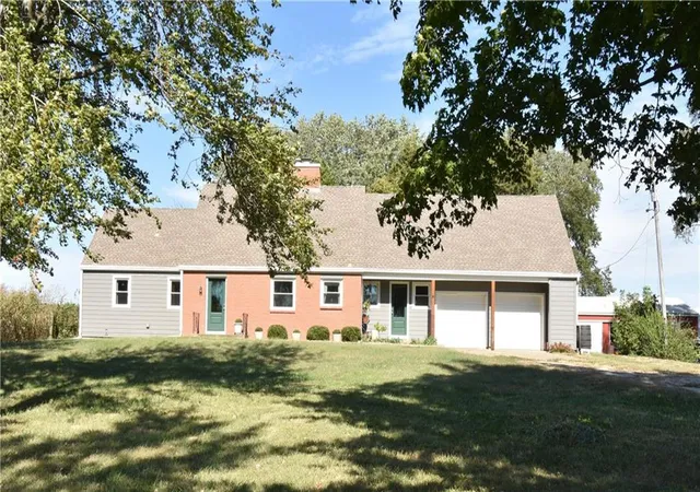Photo 1 of Single family home for sale at 9700 W 319th Street, Louisburg, KS 66053 | MLS# 2647403 | Listing updated on 2026-10-17