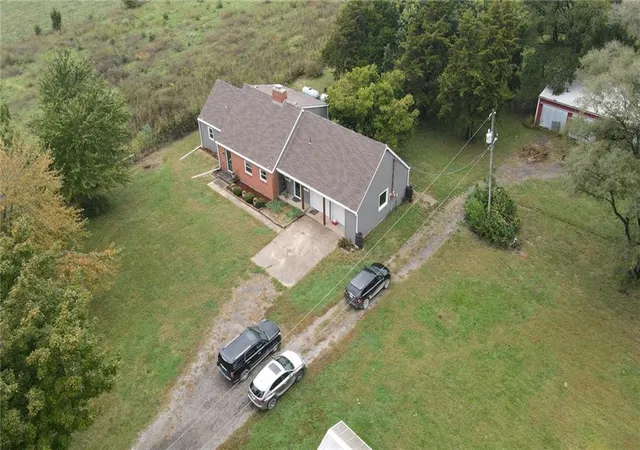 Photo 3 of Single family home for sale at 9700 W 319th Street, Louisburg, KS 66053 | MLS# 2647403 | Listing updated on 2026-10-17