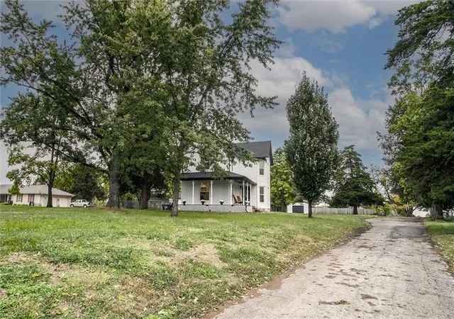 Photo 2 of Single family home for sale at 24050 W 55th Street, Shawnee, KS 66226 | MLS# 2647420 | Listing updated on 2026-10-22