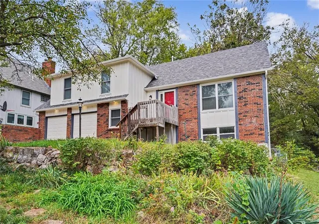 Photo 3 of Single family home for sale at 3212 Longhorn Dr, Lawrence, KS 66049 | MLS# 2647427 | Listing updated on 2026-10-18