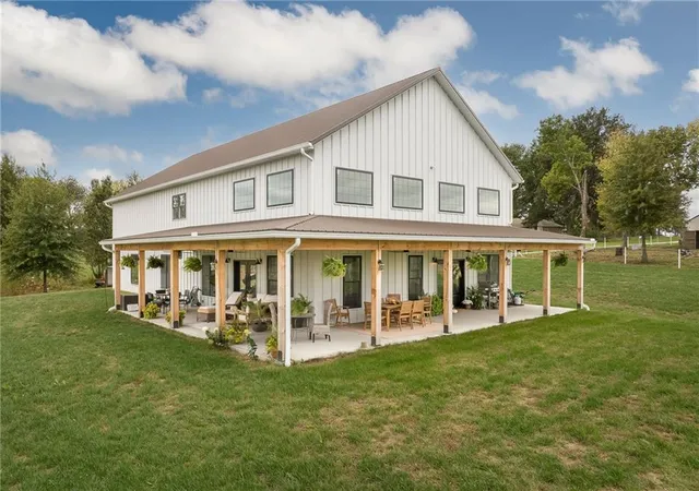 Photo 1 of Single family home for sale at 7397 Sw F Hwy, Trimble, MO 64492 | MLS# 2647438 | Listing updated on 2026-10-19