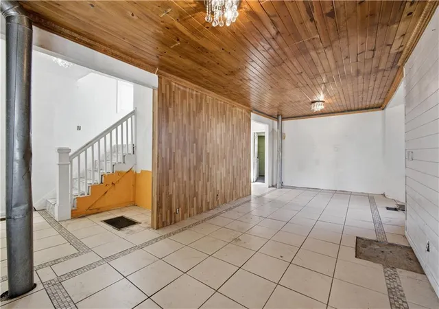Photo 3 of Single family home for sale at 2316 Early St, Kansas City, KS 66103 | MLS# 2647440 | Listing updated on 2026-10-23