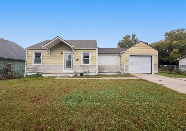 Photo 1 of Single family home for sale at 10308 E 39th Street, Kansas City, MO 64133 | MLS# 2647449 | Listing updated on 2026-10-20