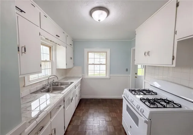 Photo 2 of Single family home for sale at 10308 E 39th Street, Kansas City, MO 64133 | MLS# 2647449 | Listing updated on 2026-10-20