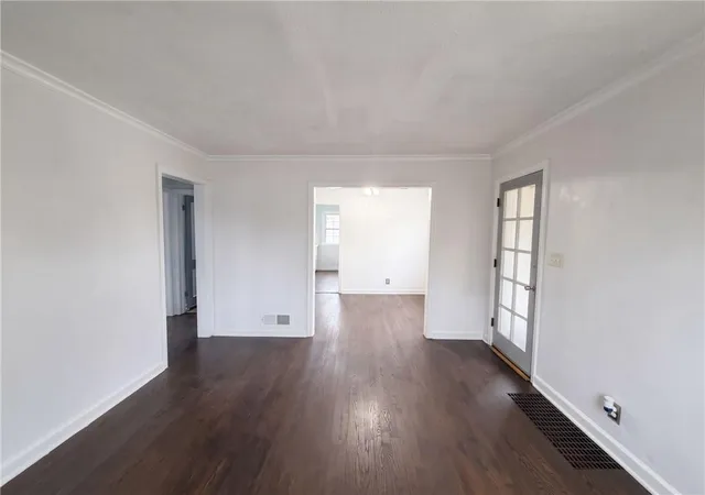 Photo 3 of Single family home for sale at 10308 E 39th Street, Kansas City, MO 64133 | MLS# 2647449 | Listing updated on 2026-10-20
