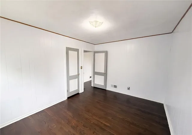 Photo 3 of Single family home for sale at 10308 E 39th Street, Kansas City, MO 64133 | MLS# 2647449 | Listing updated on 2026-10-20