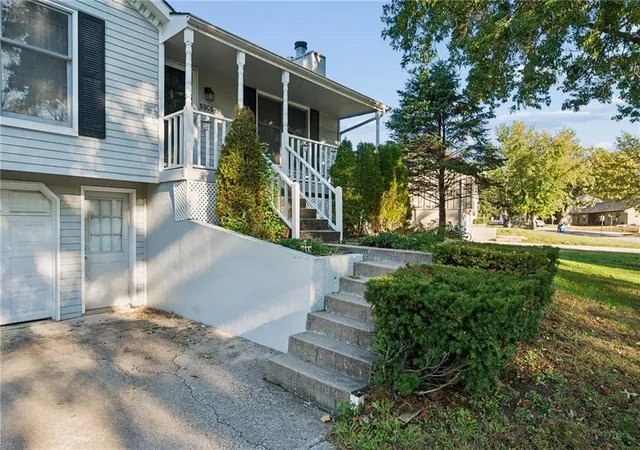 Photo 2 of Single family home for sale at 6906 N Chas Dr, Pleasant Valley, MO 64068 | MLS# 2647451 | Listing updated on 2026-10-22