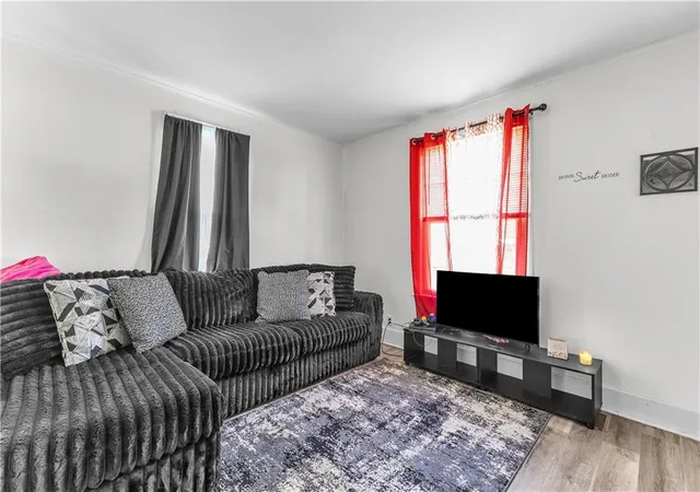 Photo 3 of Single family home for sale at 804 Mason Ave, Saint Joseph, MO 64504 | MLS# 2647463 | Listing updated on 2026-10-16