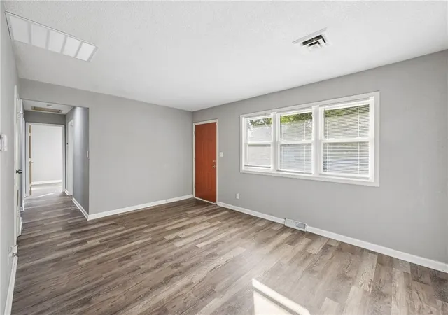 Photo 3 of Single family home for sale at 11305 Mckinley Ave, Kansas City, MO 64134 | MLS# 2647471 | Listing updated on 2026-10-26