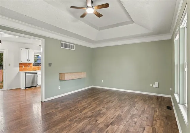 Photo 3 of Single family home for sale at 104 NE Bristol Cir, Lees Summit, MO 64086 | MLS# 2647480 | Listing updated on 2026-10-24