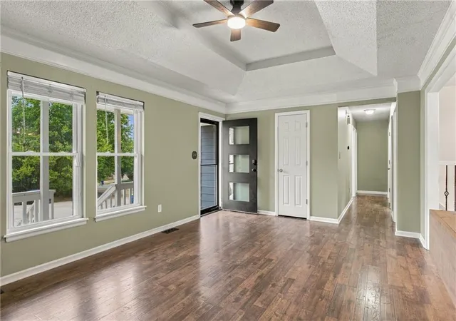 Photo 4 of Single family home for sale at 104 NE Bristol Cir, Lees Summit, MO 64086 | MLS# 2647480 | Listing updated on 2026-10-24