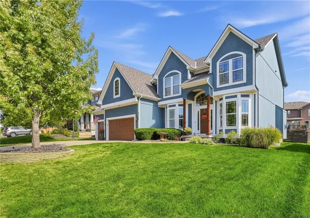 Single family home for sale at 5023 Haskins St, Shawnee, KS 66216 | MLS# 2647486