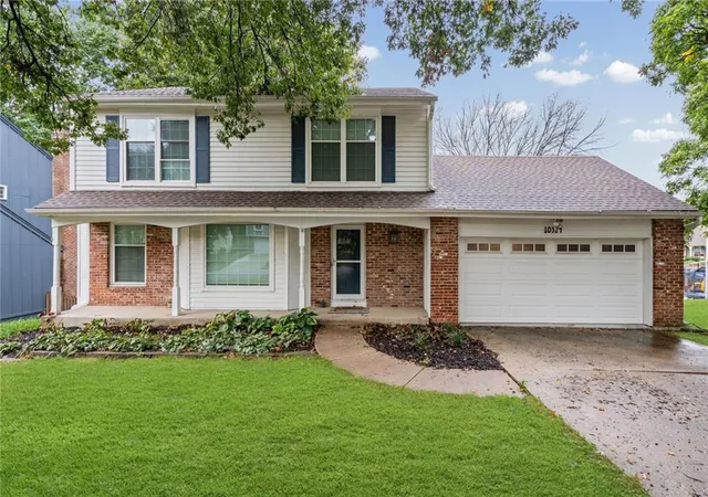 Photo 1 of Single family home for sale at 10324 Rosehill Rd, Overland Park, KS 66215 | MLS# 2647492 | Listing updated on 2026-10-22