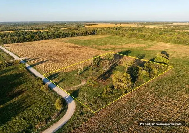 Photo 1 of Land for sale at 29623 S Van Meter Rd, Freeman, MO 64746 | MLS# 2647509 | Listing updated on 2026-10-19