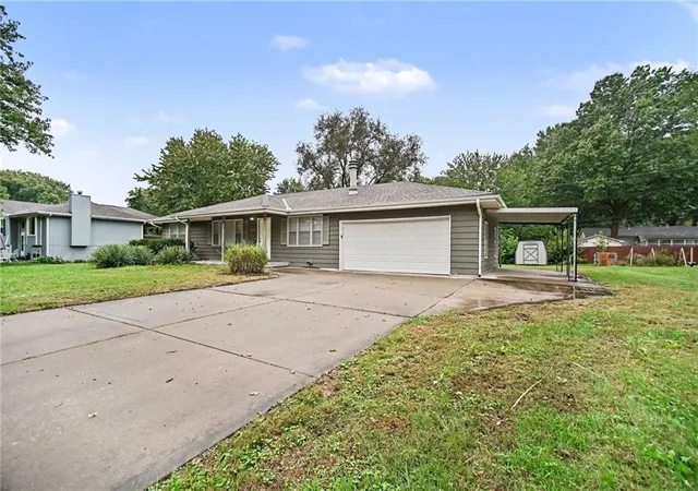 Photo 1 of Single family home for sale at 10710 N Grand Ave, Kansas City, MO 64155 | MLS# 2647514 | Listing updated on 2026-10-22