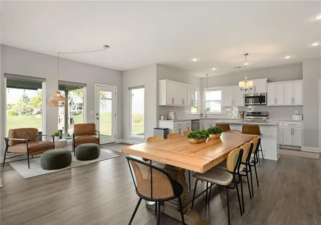 Photo 3 of Sale Pending at 12810 Woodland Ave, Kansas City, MO 64145 | MLS# 2647517 | Listing updated on 2026-10-20