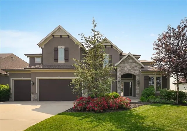 Photo 2 of Single family home for sale at 15601 Windsor St, Overland Park, KS 66224 | MLS# 2647519 | Listing updated on 2026-10-23