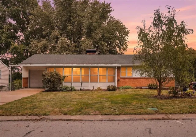 Single family home for sale at 1608 Lee Ln, Pleasant Hill, MO 64080 | MLS# 2647534