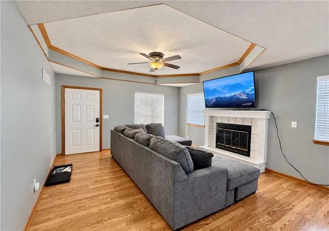 Photo 3 of Single family home for sale at 1001 Peggy Dr, Greenwood, MO 64034 | MLS# 2647536 | Listing updated on 2026-10-23