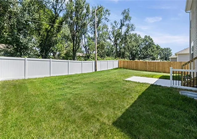 Photo 2 of Single family home for sale at 710 N 86th Terrace, Kansas City, KS 66112 | MLS# 2647540 | Listing updated on 2026-10-20