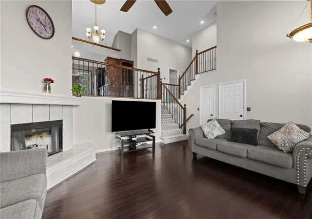 Photo 4 of Single family home for sale at 14512 Wilshire Cir, Grandview, MO 64030 | MLS# 2647546 | Listing updated on 2026-10-17