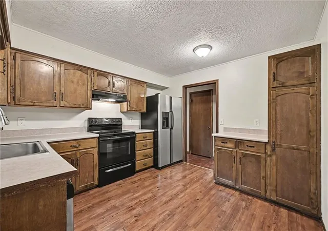 Photo 4 of Single family home for sale at 704 N 20th Street, Leavenworth, KS 66048 | MLS# 2647554 | Listing updated on 2026-10-29
