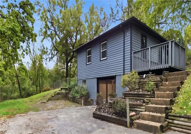 Photo 1 of Single family home for sale at 2919 NE Russell Rd, Kansas City, MO 64117 | MLS# 2647555 | Listing updated on 2026-10-22
