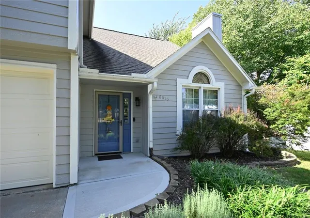 Photo 2 of Single family home for sale at 8516 N Winan Ave, Kansas City, MO 64153 | MLS# 2647562 | Listing updated on 2026-10-25