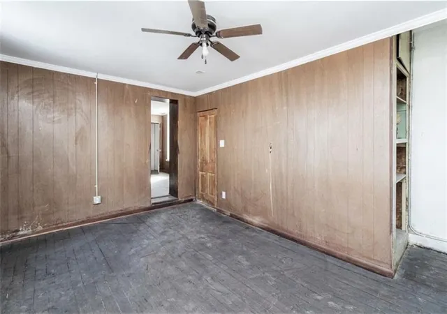 Photo 2 of Sale Pending at 1720 Savannah Ave, Saint Joseph, MO 64505 | MLS# 2647569 | Listing updated on 2026-10-21
