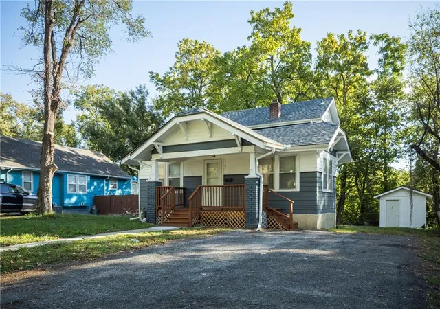 Photo 2 of Single family home for sale at 1951 N 28th Street, Kansas City, KS 66104 | MLS# 2647581 | Listing updated on 2026-10-23