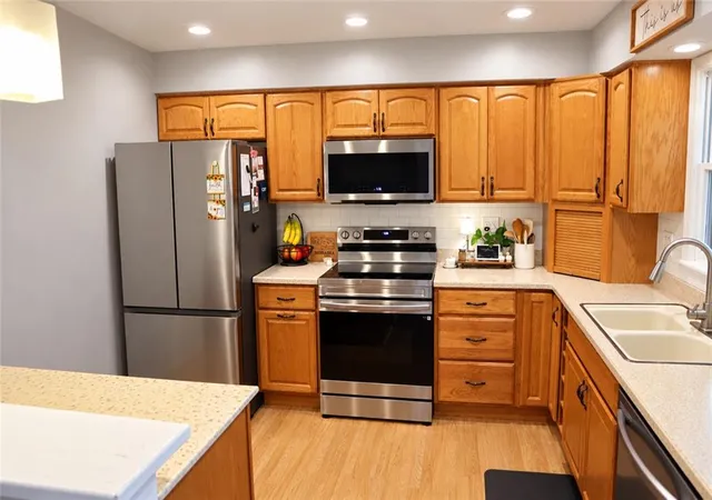 Photo 4 of Single family home for sale at 1113 W 3rd Circle, Edgerton, KS 66021 | MLS# 2647595 | Listing updated on 2026-10-19
