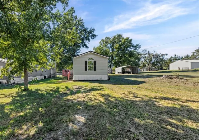 Photo 2 of Single family home for sale at 634 Monroe St, Pomona, KS 66076 | MLS# 2647597 | Listing updated on 2026-10-22