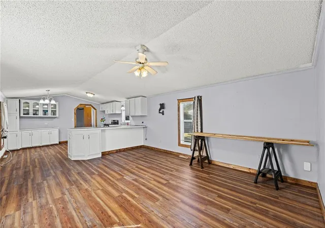 Photo 3 of Single family home for sale at 634 Monroe St, Pomona, KS 66076 | MLS# 2647597 | Listing updated on 2026-10-22