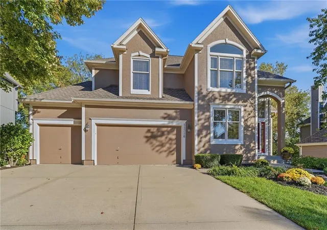 Single family home for sale at 11216 W 140th Place, Overland Park, KS 66221 | MLS# 2647598
