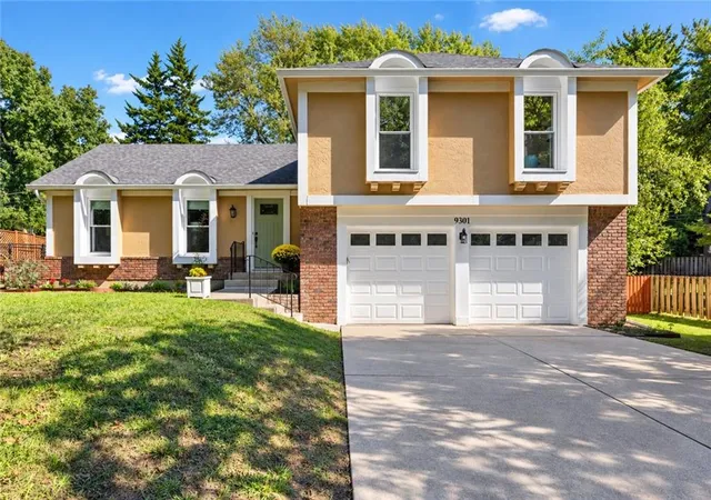 Photo 3 of Single family home for sale at 9301 Lamar Ave, Overland Park, KS 66207 | MLS# 2647599 | Listing updated on 2026-10-23