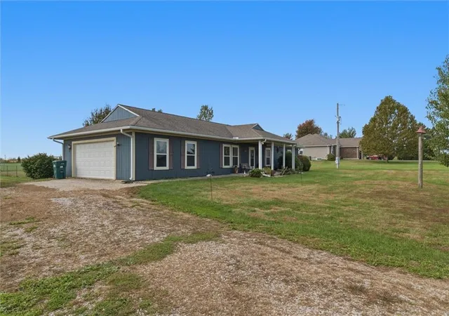 Photo 3 of Single family home for sale at 741 Ne 17404 County Rd, Archie, MO 64725 | MLS# 2647600 | Listing updated on 2026-10-22