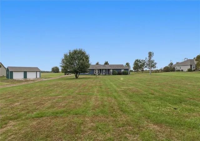 Photo 3 of Single family home for sale at 741 NE 17404 County Rd, Archie, MO 64725 | MLS# 2647600 | Listing updated on 2026-10-22
