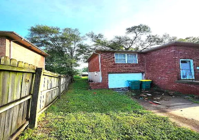 Photo 3 of Multi family home for sale at 4934 Dixie Ave, Kansas City, KS 66106 | MLS# 2647602 | Listing updated on 2026-10-17
