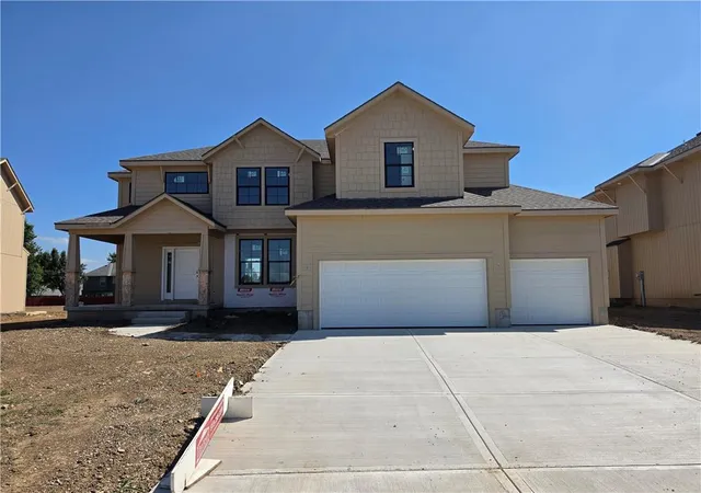 Photo 3 of Single family home for sale at 2275 W Elm Ter, Olathe, KS 66061 | MLS# 2647605 | Listing updated on 2026-10-22