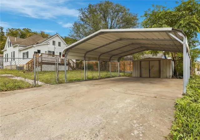 Photo 1 of Single family home for sale at 701 Isley Blvd, Excelsior Springs, MO 64024 | MLS# 2647612 | Listing updated on 2026-10-20
