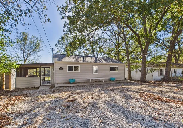 Photo 4 of Single family home for sale at 29787 Vixen Ave, Warsaw, MO 65355 | MLS# 2647616 | Listing updated on 2026-10-18