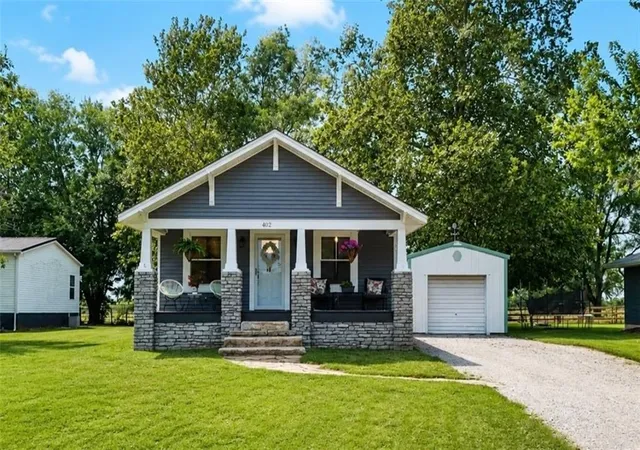 Single family home for sale at 402 S Olive St, Gallatin, MO 64640 | MLS# 2647617
