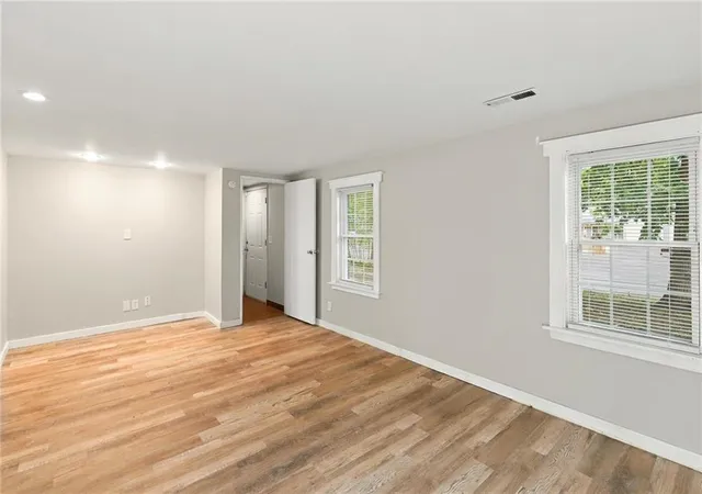 Photo 2 of Single family home for sale at 5149 N Palmer Ave, Kansas City, MO 64119 | MLS# 2647625 | Listing updated on 2026-10-20
