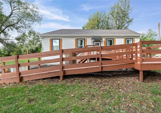 Photo 2 of Single family home for sale at 24431 139th Street, Leavenworth, KS 66048 | MLS# 2647642 | Listing updated on 2026-10-18