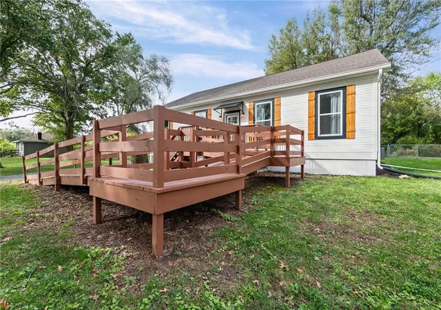 Photo 3 of Single family home for sale at 24431 139th Street, Leavenworth, KS 66048 | MLS# 2647642 | Listing updated on 2026-10-18