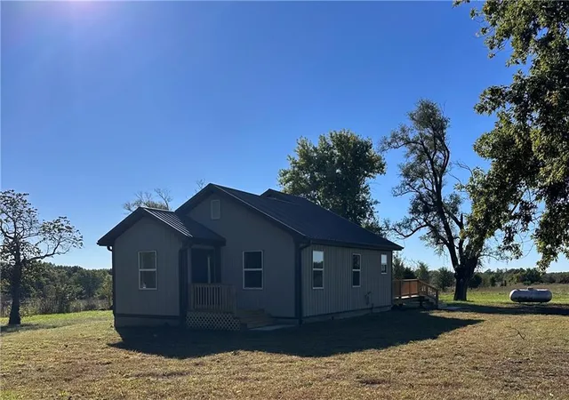Photo 1 of Single family home for sale at 1972 Sw 150th Road, Kingsville, MO 64061 | MLS# 2647643 | Listing updated on 2026-10-19
