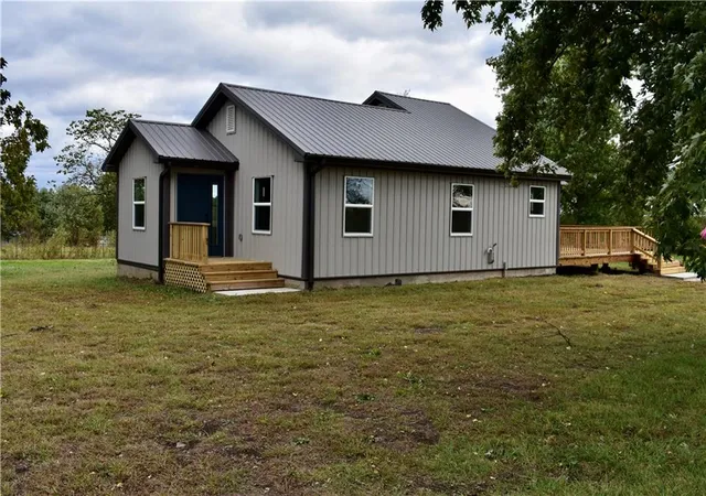Photo 2 of Single family home for sale at 1972 Sw 150th Road, Kingsville, MO 64061 | MLS# 2647643 | Listing updated on 2026-10-19