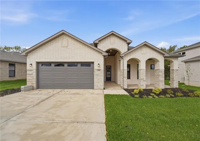 Photo 1 of Single family home for sale at 18390 W 195th Street, Spring Hill, KS 66083 | MLS# 2647649 | Listing updated on 2026-10-22